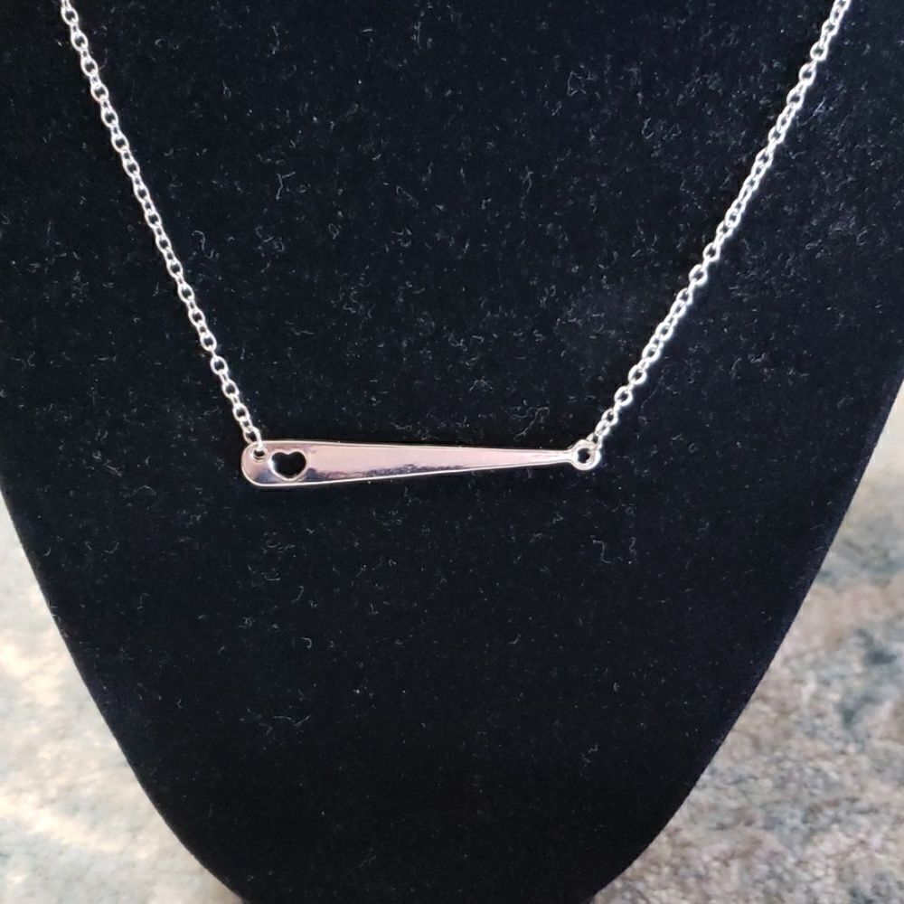 Beautiful baseball necklace  - Picture 2 of 4